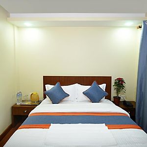 Deluxe Double Room International Airport Pick-up